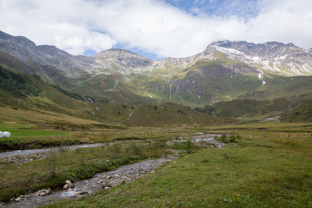 在奥地利的田园高山景观