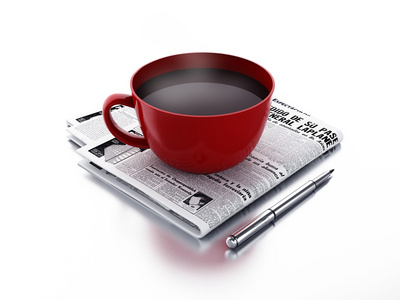用白色衬底上的报纸的咖啡杯分离背景。早上