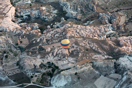 卡帕多细亚，turkey.the 最大旅游胜地卡帕多西亚，日出时气球飞行
