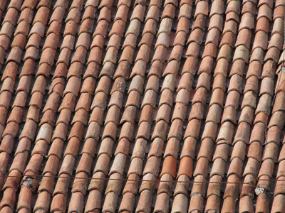 红色屋顶瓷砖作为背景有用