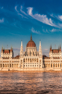 链桥和匈牙利议会