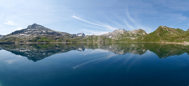 Val sambuco，瑞特湖