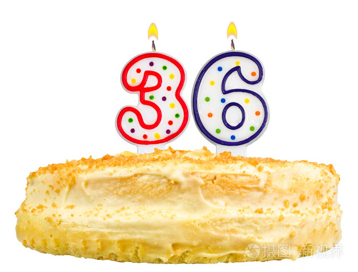 生日蛋糕蜡烛数三十六个孤立