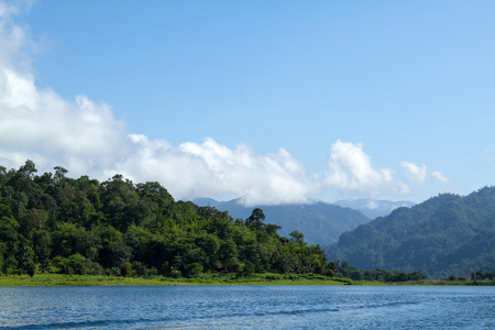 湖和山