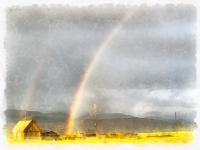 暴雨中的山后的水彩双彩虹图片