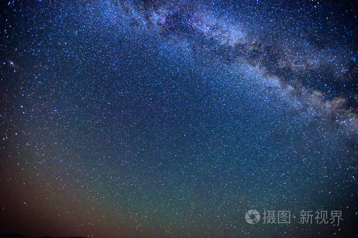 繁星点点的天空