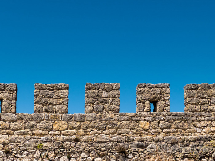 古老的石头堡垒墙