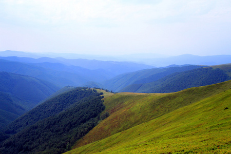 山 landscape.carpathian壮大日出