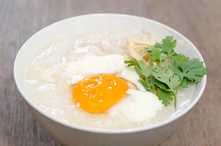 传统食品中式溏心蛋 congee
