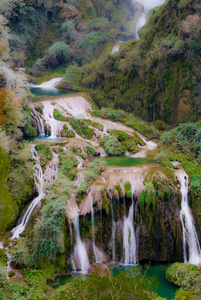 意大利马尔瀑布图片