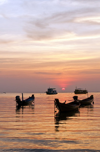在海上，泰国日落