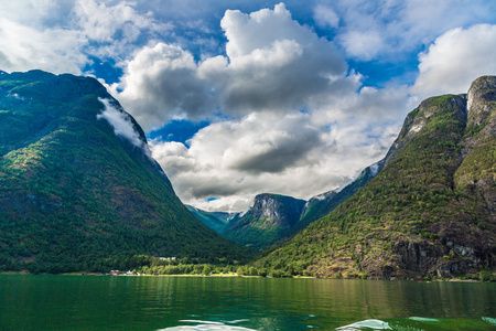 在挪威 sognefjord