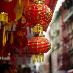 在唐人街的中国红灯