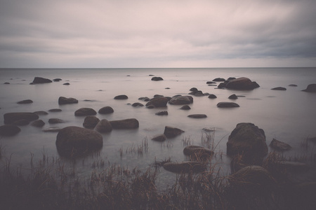 波罗的海的岩石海滩复古, 复古