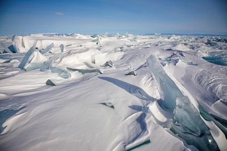 冬天贝加尔湖的冰