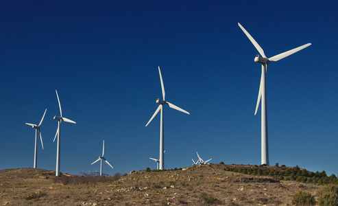 工业风安装。生态能源概念