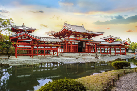 凤凰城大厅的院在京都，日本