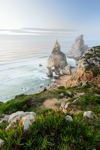 令人惊异海岸的葡萄牙，辛特拉，Cabo da Roca，普拉亚大熊座