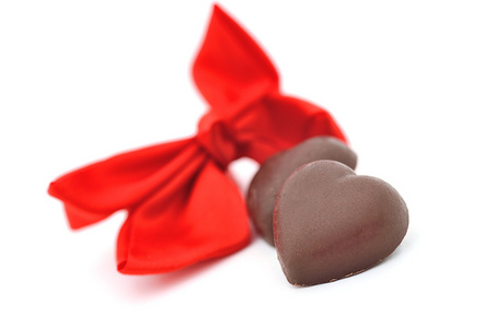 情人节背景与巧克力心形
