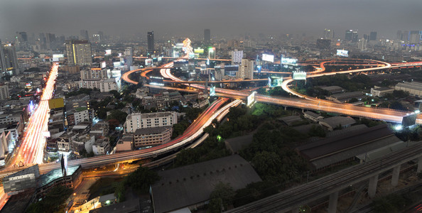 曼谷城市夜景与主要交通