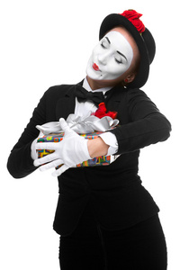 Mime 作为礼物顽皮 快乐和兴奋的女人