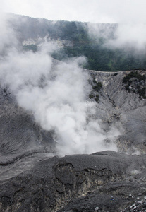 活火山