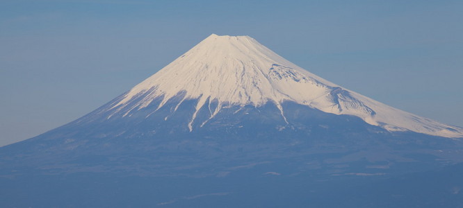 山富士和阿希湖