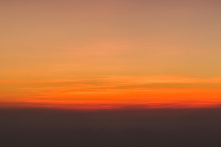 日出天空背景