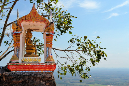 佛在寒山寺，泰国甲米的天空