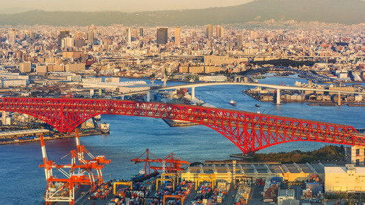 在大阪，日本大阪湾