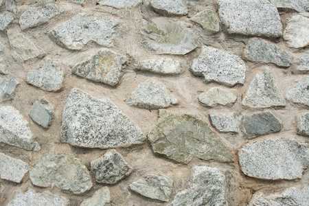 护墙石