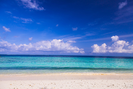 海滩和海洋在马尔代夫的看法