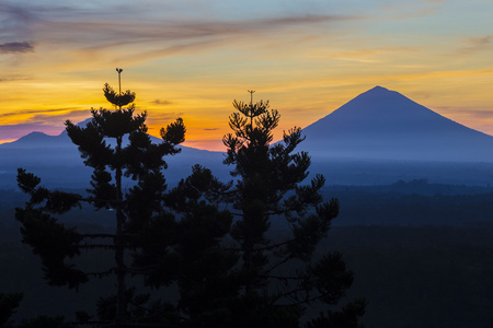 阿贡火山