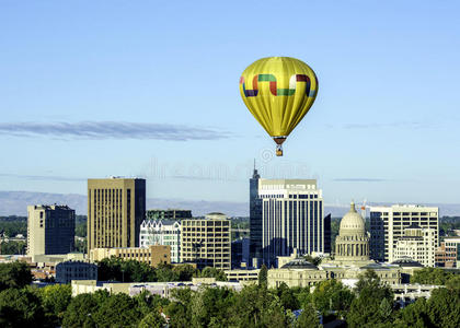 爱达荷州首府有一个黄色的热气球