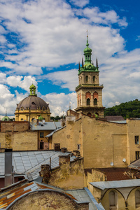 利沃夫老城的全景视图