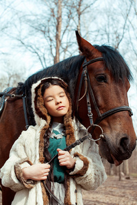 有马的蒙古女孩