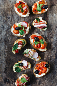 bruschettas 次