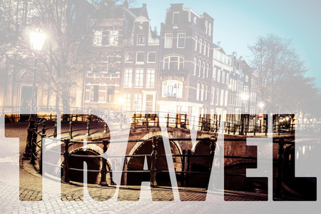 在阿姆斯特丹，Neth 著名的运河之一字旅行