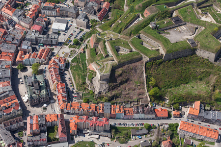 Klodzko 城市历史堡垒的鸟瞰图