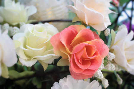 美丽的复古玫瑰人造花，