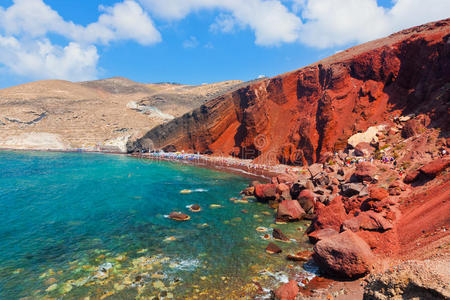 希腊圣托里尼岛上的红海滩。火山岩