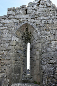 爱尔兰废墟窗口和十字架1