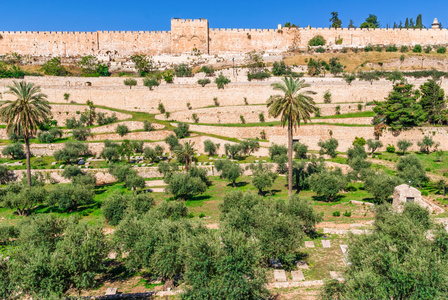 耶路撒冷旧城的东墙上的金色城门