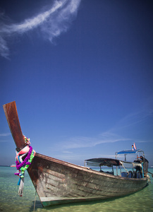 长尾船上美丽的海滩，泰国
