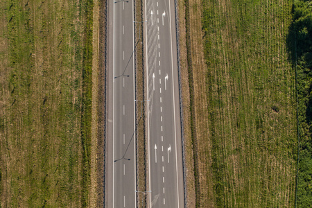 鸟瞰的公路