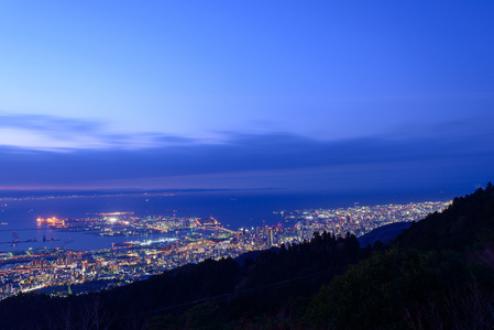 从马亚山库库塞迪来的黄昏景色中的科比