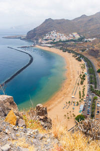 著名的海滩 playa de las teresitas，西班牙加那利群岛的特内里费岛