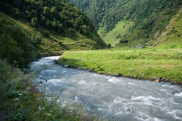 摄图新视界 照片 自然 山区河流.jpg