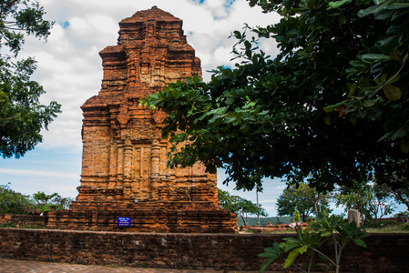 塔 Poshanu Towers.Asia。Vietnam.Phan 切