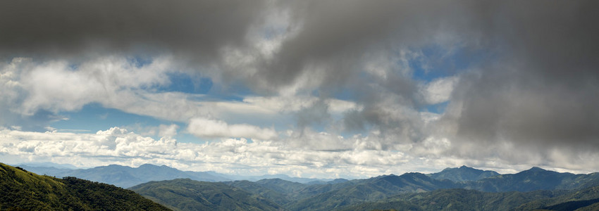 在缅甸的山水风景